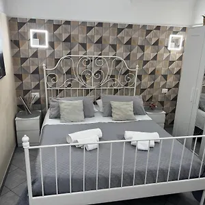 Casa vacanze Charming House, Aeroporto di Catania Fontana Rossa